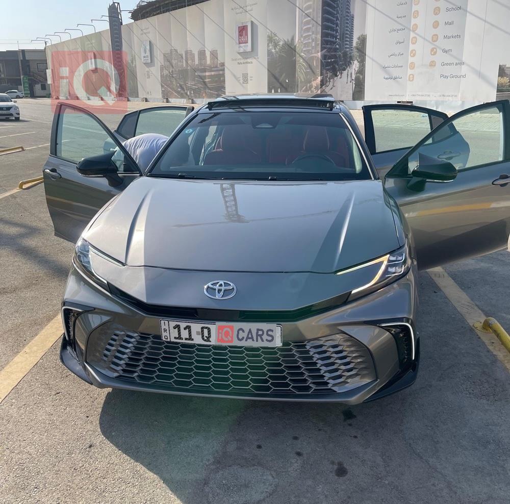 تۆیۆتا کامری